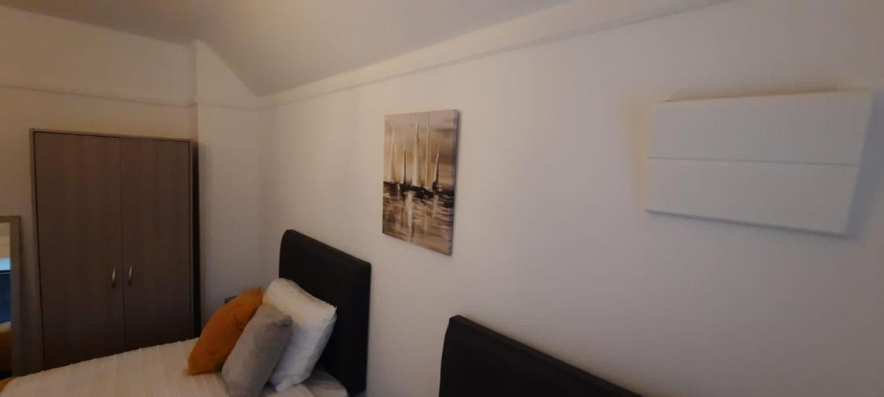 Stylish And Homey 3 Bedroom House With Free Parking & Wi-Fi Minworth Exteriér fotografie