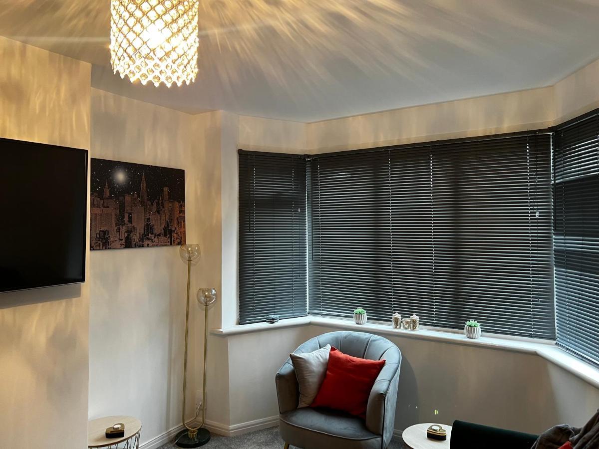 Stylish And Homey 3 Bedroom House With Free Parking & Wi-Fi Minworth Exteriér fotografie