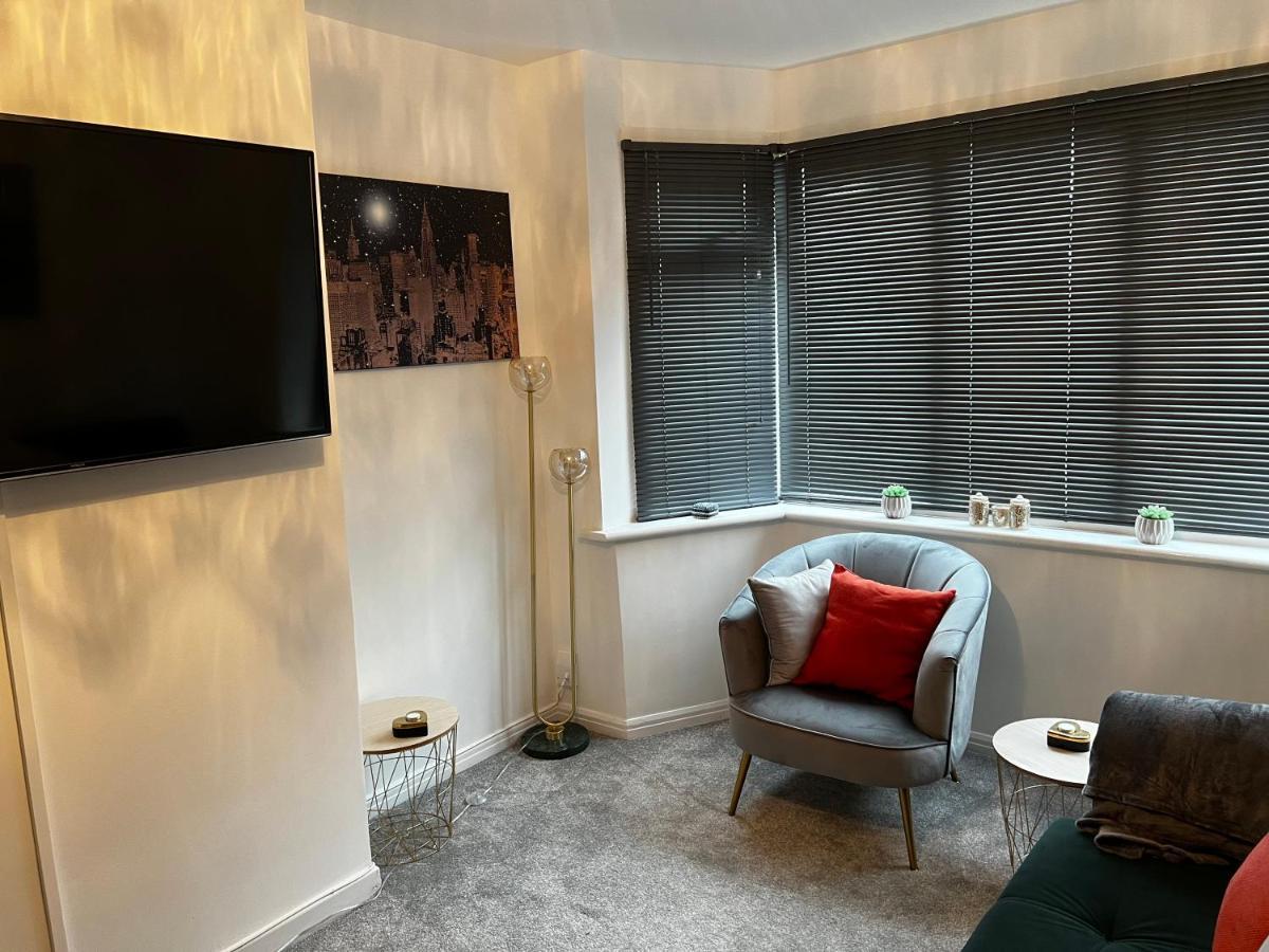 Stylish And Homey 3 Bedroom House With Free Parking & Wi-Fi Minworth Exteriér fotografie